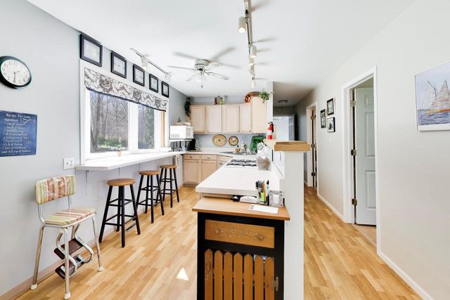 W4687 S Lakeshore DRIVE, Fontana, WI 53125