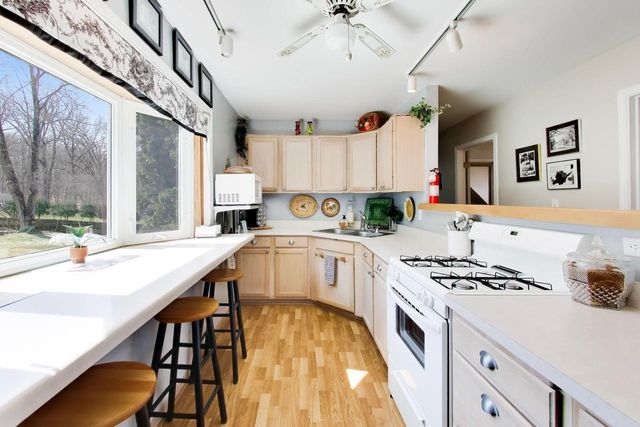 W4687 S Lakeshore DRIVE, Fontana, WI 53125