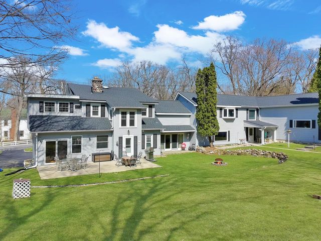 W4687 S Lakeshore DRIVE, Fontana, WI 53125