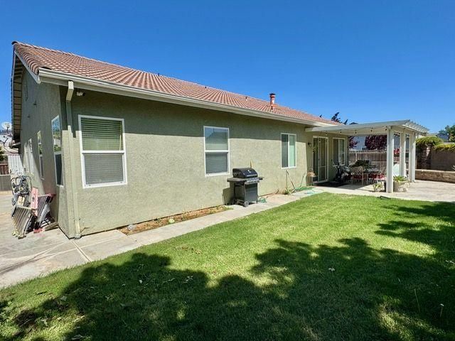 2830 Sierra Gold, Riverbank, CA 95367