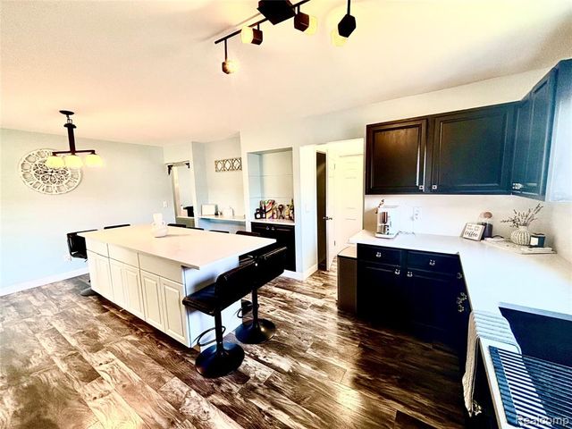 5024 Bristor Drive, Sterling Heights, MI 48310