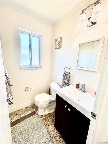 5024 Bristor Drive, Sterling Heights, MI 48310