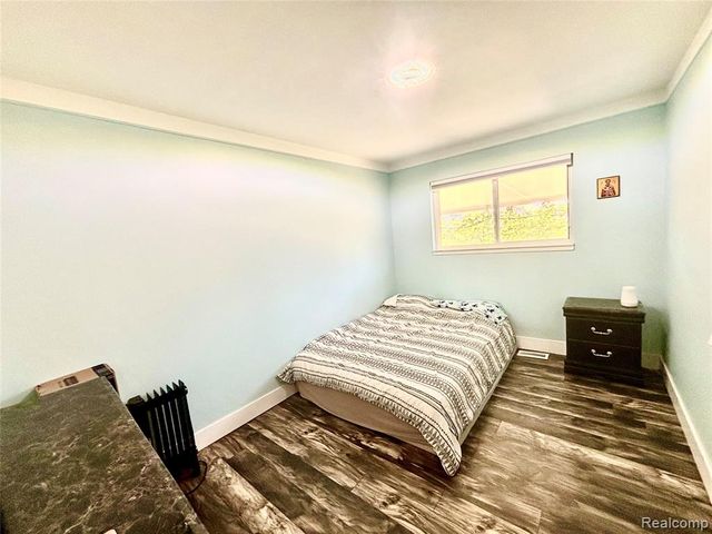 5024 Bristor Drive, Sterling Heights, MI 48310