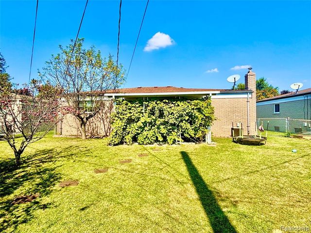 5024 Bristor Drive, Sterling Heights, MI 48310