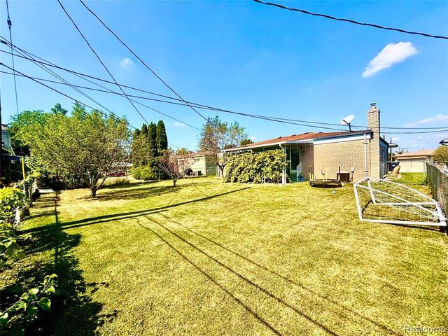 5024 Bristor Drive, Sterling Heights, MI 48310