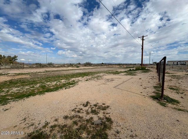 1309 S 393RD Avenue, Tonopah, AZ 85354