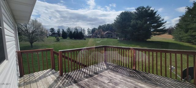 150 New Bethel Road, Piney Flats, TN 37686