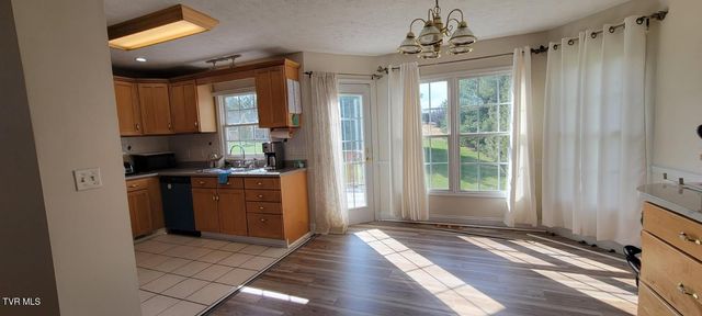 150 New Bethel Road, Piney Flats, TN 37686