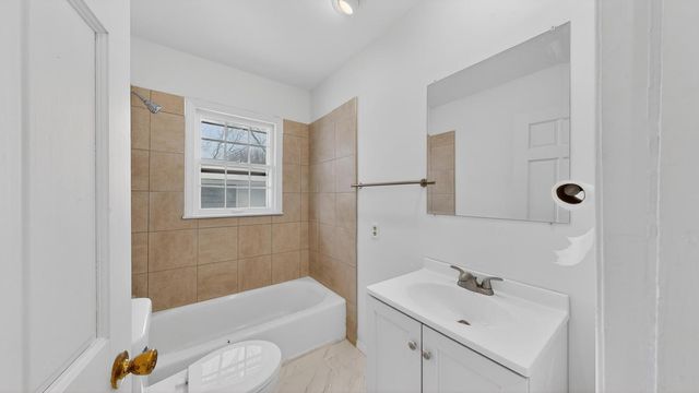 1124 6th Avenue NW, Rochester, MN 55901