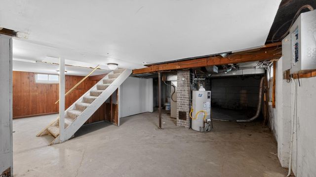 1124 6th Avenue NW, Rochester, MN 55901