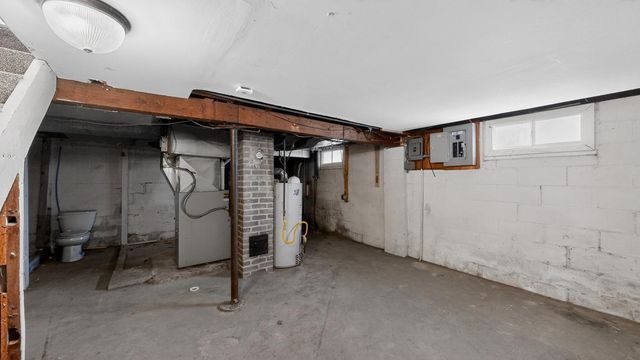 1124 6th Avenue NW, Rochester, MN 55901