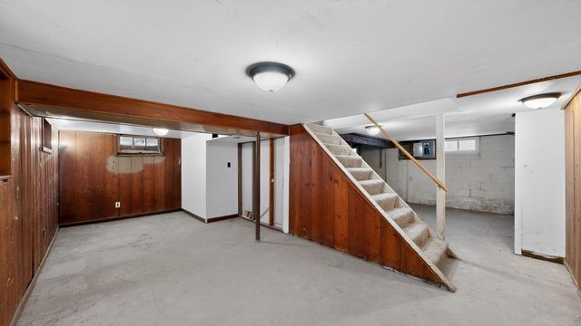 1124 6th Avenue NW, Rochester, MN 55901