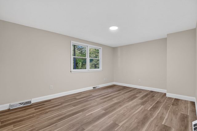120 Appletree Cir, Bridgewater, MA 02324