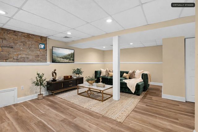 120 Appletree Cir, Bridgewater, MA 02324