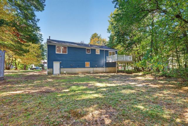 120 Appletree Cir, Bridgewater, MA 02324