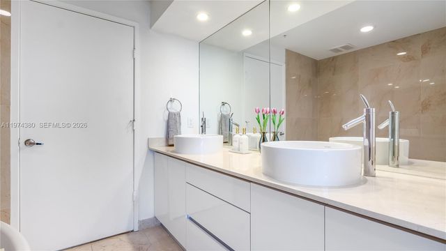 16275 Collins Ave 1503, Sunny Isles Beach, FL 33160