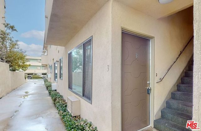 1827 Manning Avenue 3, Los Angeles, CA 90025
