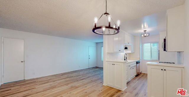 1827 Manning Avenue 3, Los Angeles, CA 90025