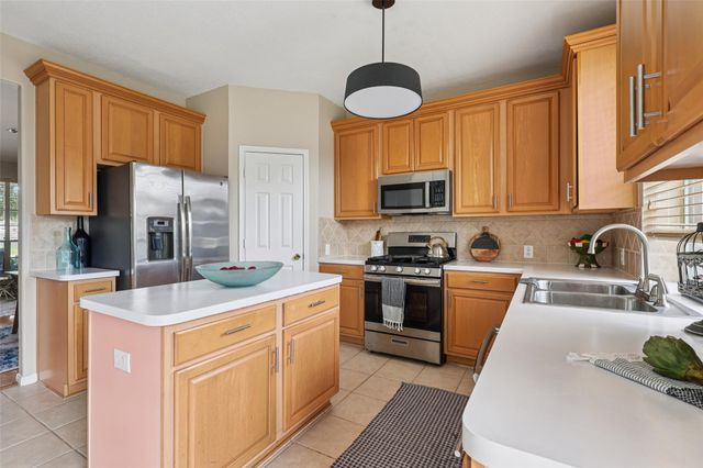 8002 Cross Trail Drive, Sugar Land, TX 77479