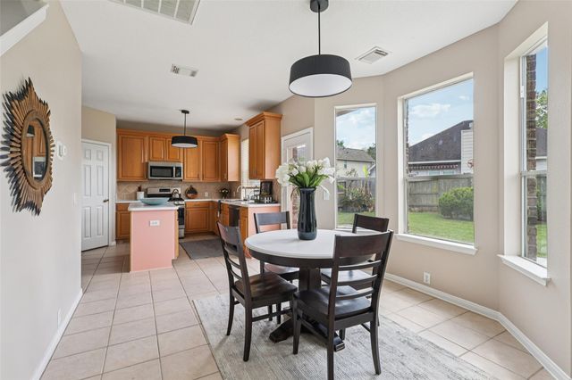 8002 Cross Trail Drive, Sugar Land, TX 77479