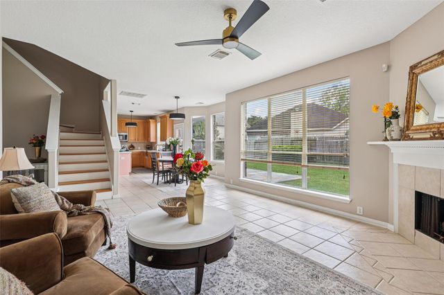 8002 Cross Trail Drive, Sugar Land, TX 77479