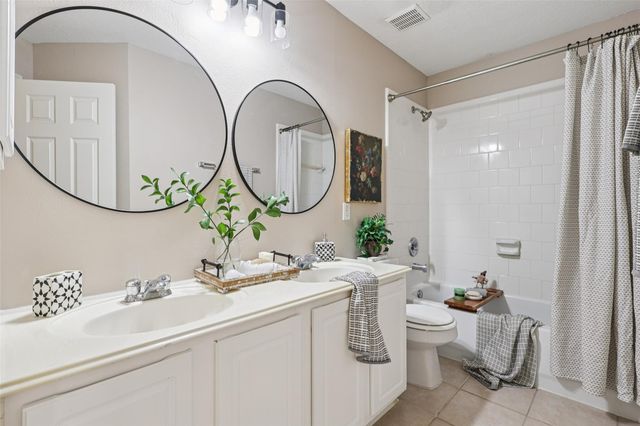 8002 Cross Trail Drive, Sugar Land, TX 77479