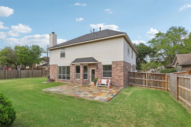 8002 Cross Trail Drive, Sugar Land, TX 77479