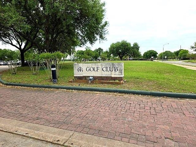 8002 Cross Trail Drive, Sugar Land, TX 77479