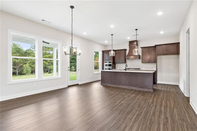 675 Crest Line Trail, Powder Springs, GA 30127