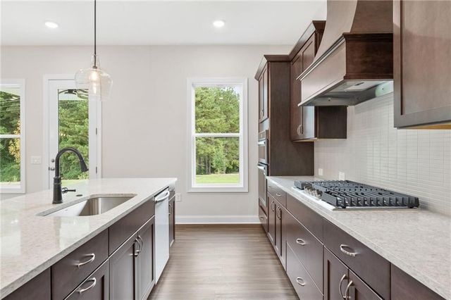 675 Crest Line Trail, Powder Springs, GA 30127