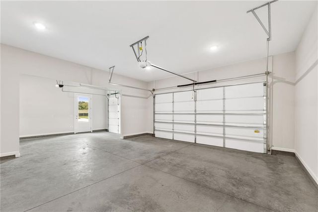 675 Crest Line Trail, Powder Springs, GA 30127