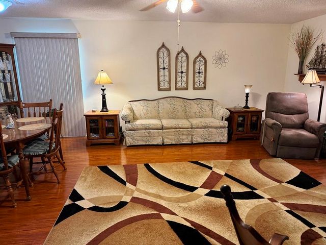 10 Spring River Lane, Cherokee Village, AR 72529