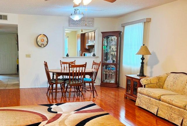 10 Spring River Lane, Cherokee Village, AR 72529