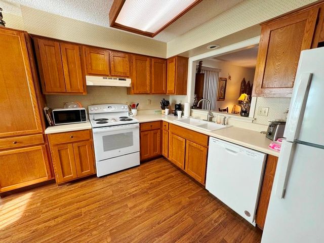 10 Spring River Lane, Cherokee Village, AR 72529