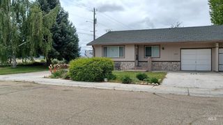 21017 Cottonwood Drive, Greenleaf, ID 83626