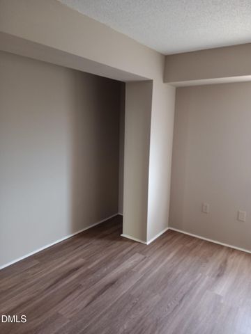 4700 Westgrove Street 801, Raleigh, NC 27606