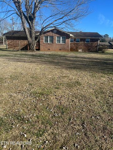 912 Clearmont Drive, Etowah, TN 37331