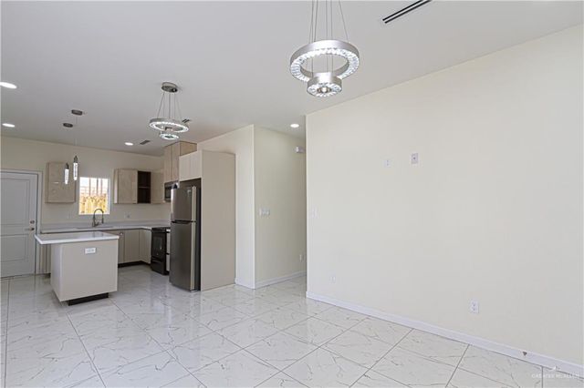 1300 N Aryana Avenue, Edinburg, TX 78541