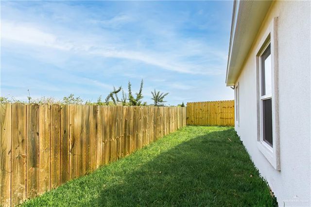 1300 N Aryana Avenue, Edinburg, TX 78541