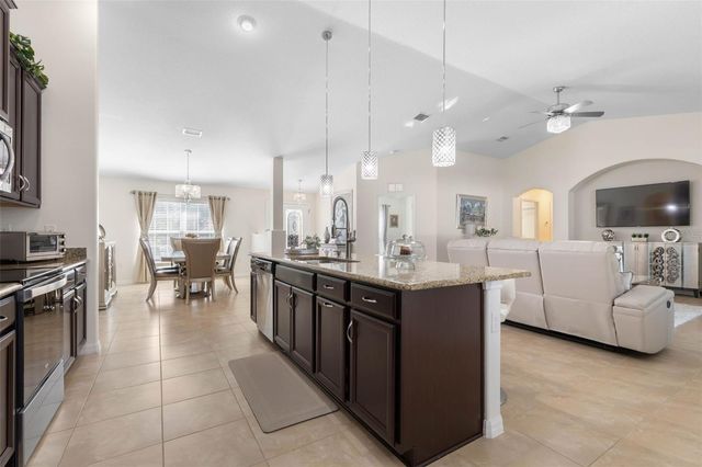 85 FREEMONT TURN, Palm Coast, FL 32137