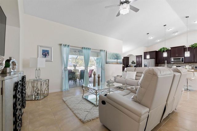 85 FREEMONT TURN, Palm Coast, FL 32137