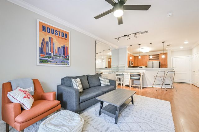 1711 Old Spanish Trail 330, Houston, TX 77054