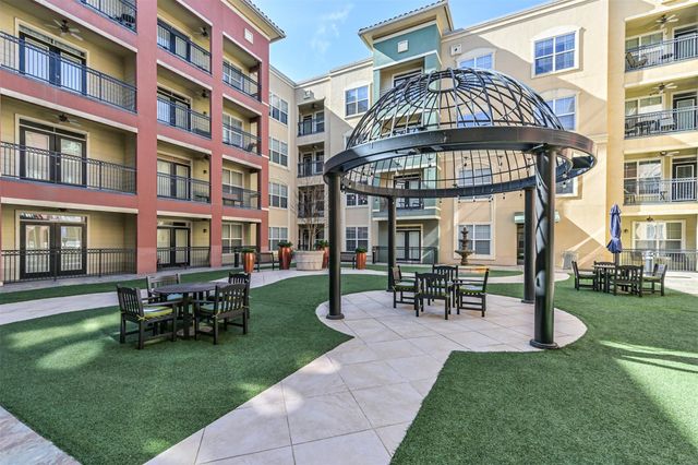 1711 Old Spanish Trail 330, Houston, TX 77054