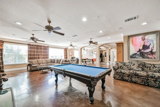 1711 Old Spanish Trail 330, Houston, TX 77054