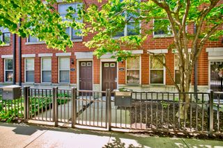 353 E Eastgate Place, Chicago, IL 60616