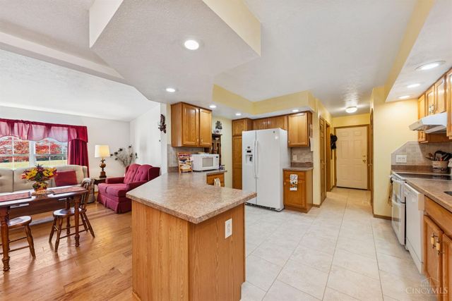 1689 Eckmansville Road, Liberty Twp, OH 45693