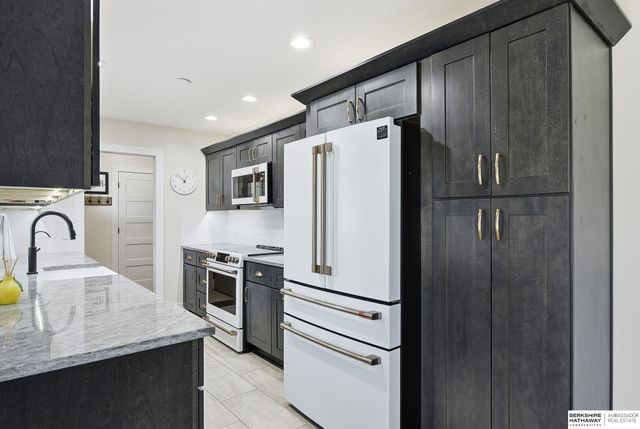 1506 S 118th Street, Omaha, NE 68144