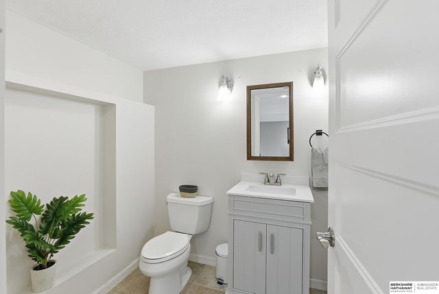 1506 S 118th Street, Omaha, NE 68144