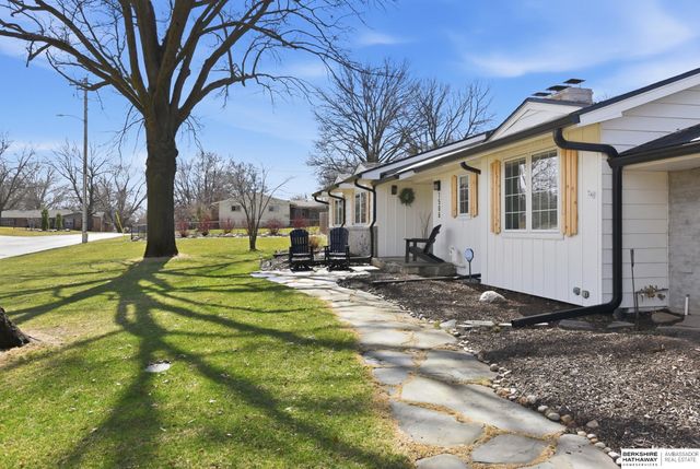 1506 S 118th Street, Omaha, NE 68144