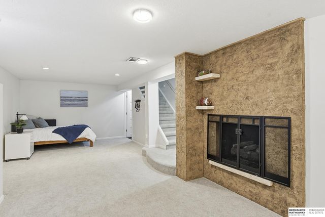 1506 S 118th Street, Omaha, NE 68144